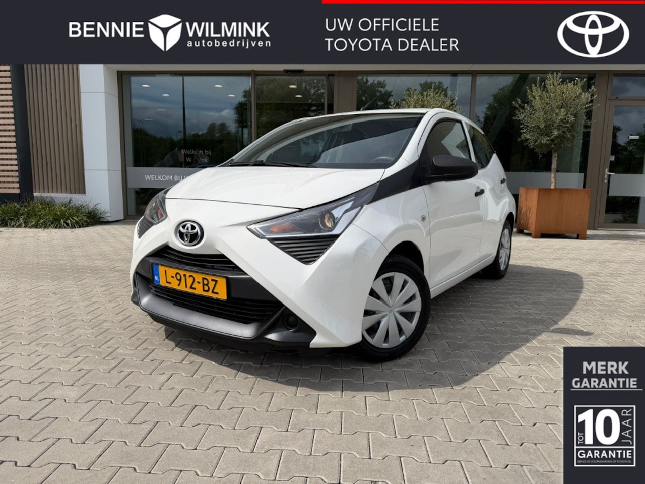 Toyota Aygo - 1.0 VVT-i x-fun | Bluetooth | Fietsenbeugel - AutoWereld.nl