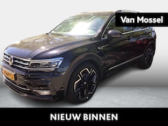 Volkswagen Tiguan - 1.5 TSI ACT Highline Business R | WORDT VERWACHT | AUTOMAAT | PANORAMADAK | 360 CAMERA | S