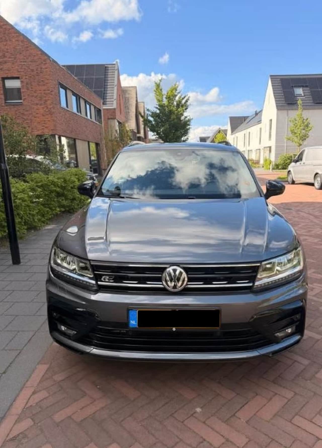 Volkswagen Tiguan - 2.0 TSI 4Motion Highline Business R - AutoWereld.nl
