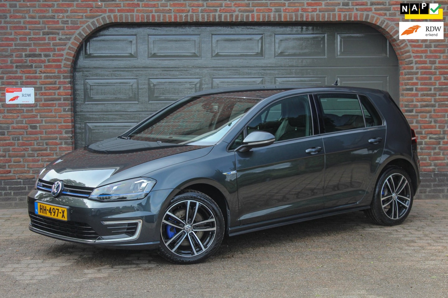 Volkswagen Golf - 1.4 TSI GTE - cruise - PDC - AutoWereld.nl