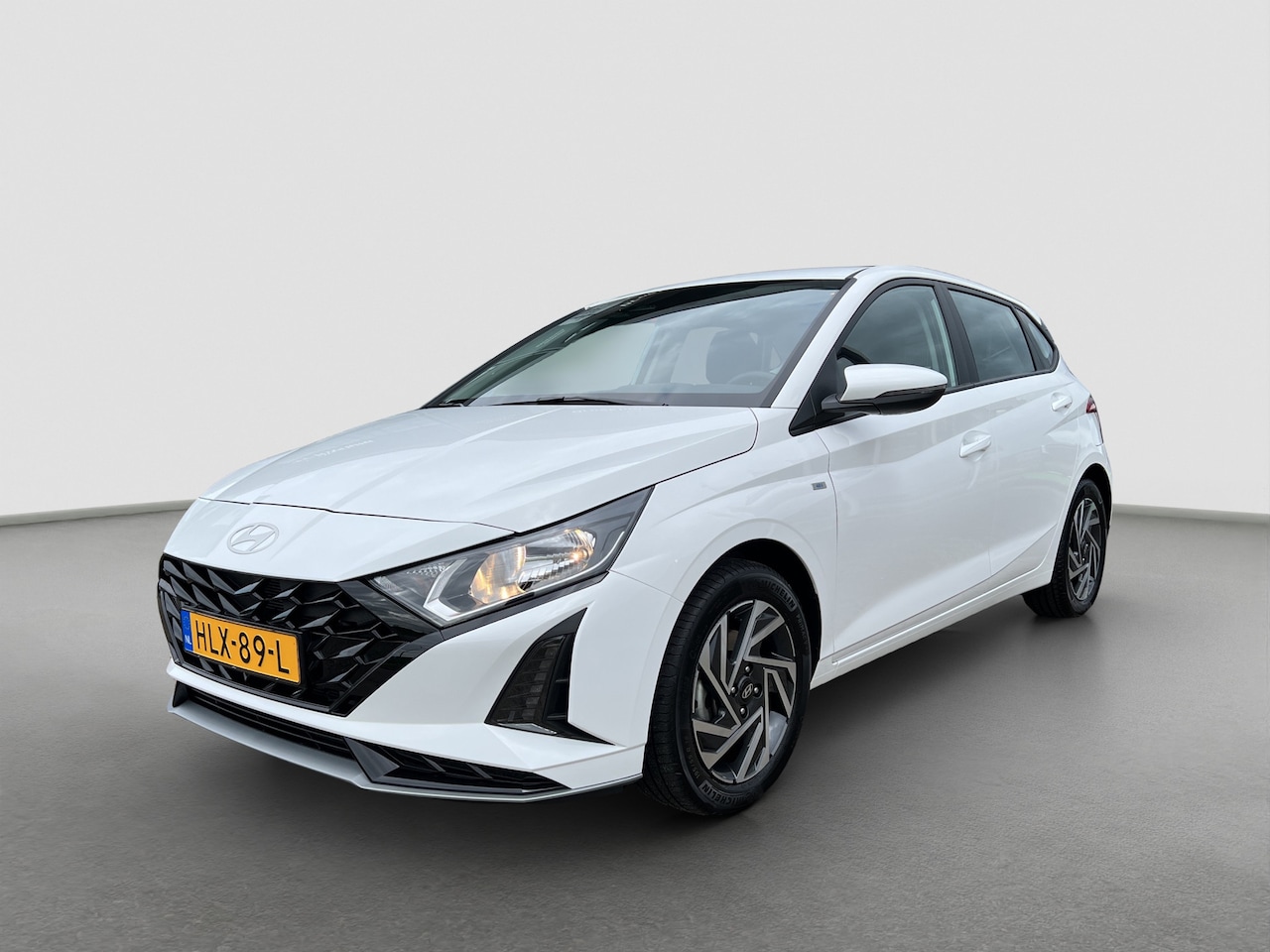 Hyundai i20 - 1.0 T-GDI 100pk Comfort | Airco | Camera | Carplay | Cruise control | Dodehoek detectie | - AutoWereld.nl