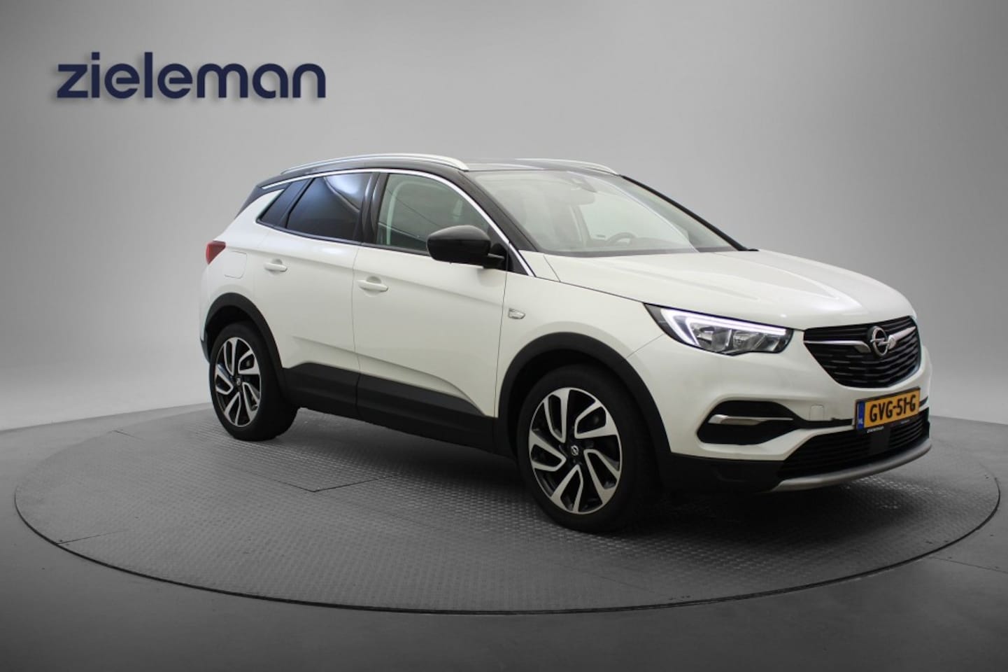 Opel Grandland X - 1.2 Turbo Innovation Automaat - Carplay, Keyless, Camera, Half Leer, Trekhaak - AutoWereld.nl
