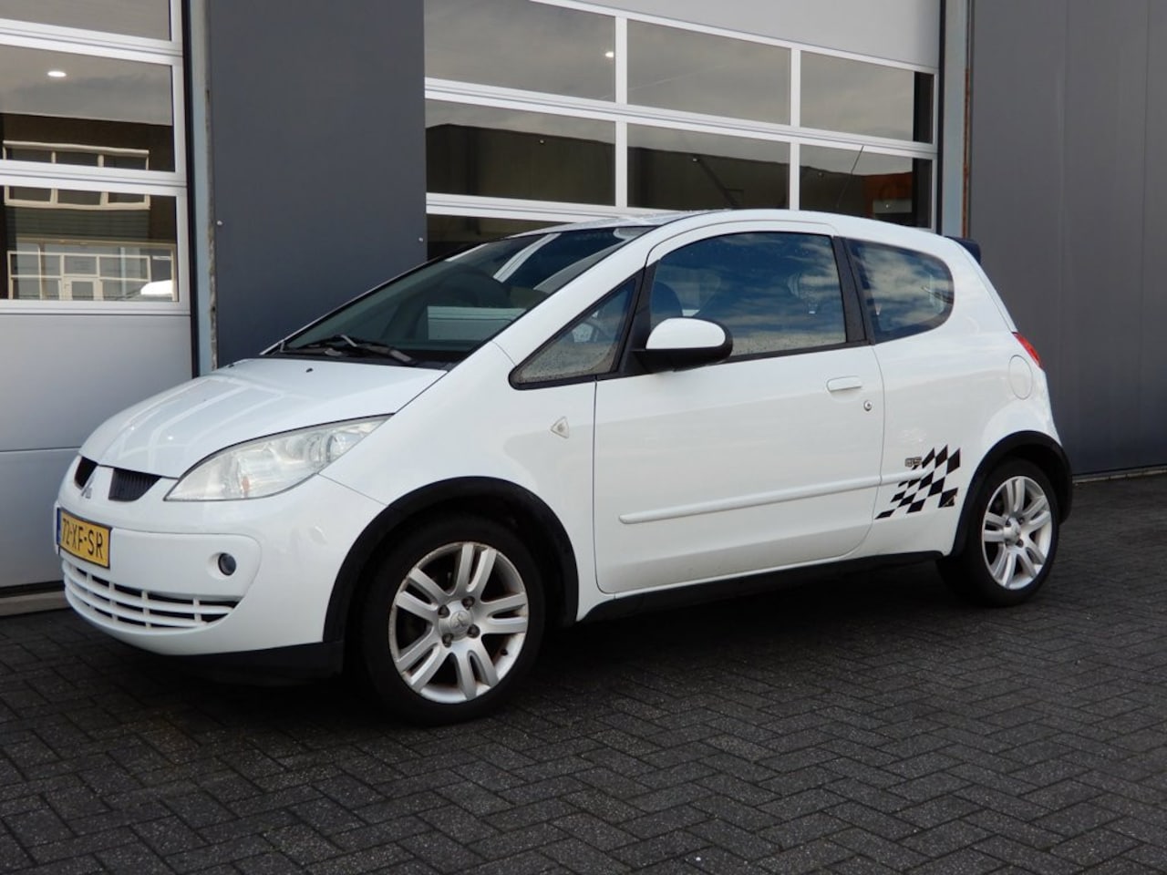 Mitsubishi Colt - 1.5 CZ3 QS Airco/LMV/NieuweAPK - AutoWereld.nl
