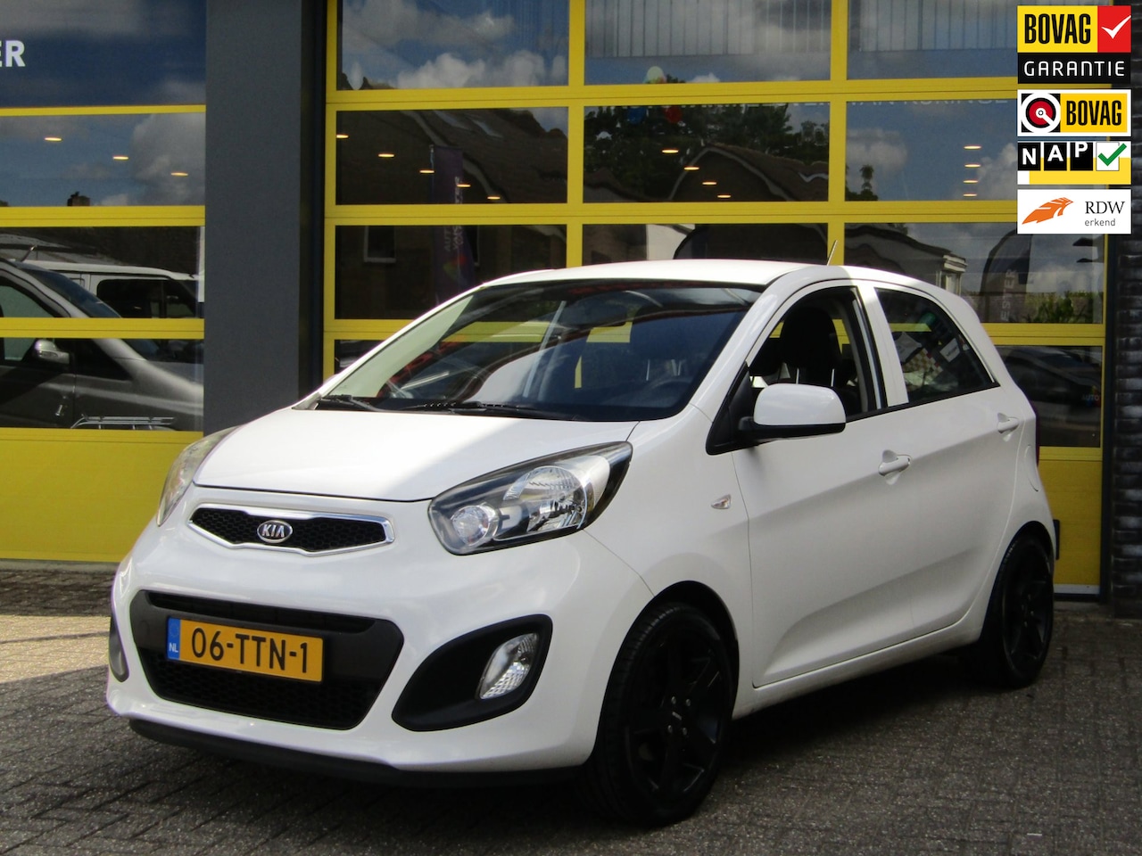 Kia Picanto - 1.0 CVVT Comfort Pack 1.0 CVVT Comfort Pack - AutoWereld.nl