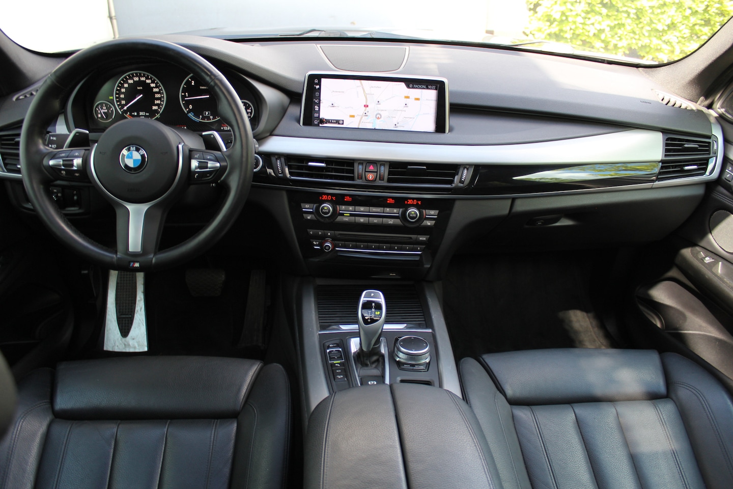 BMW X5 - xDrive40d High Executive M-Sport | Panorama dak | Soft close | Head-Up Display | Elektrisc - AutoWereld.nl