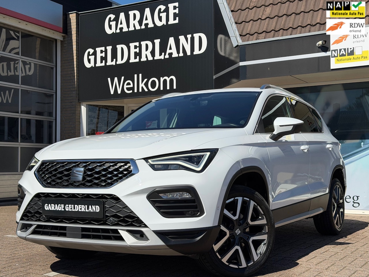 SEAT Ateca - 1.5 TSI Xperience Intense | Leder/Alcantara | Full-Led | Apple/Android | Navi | Camera | S - AutoWereld.nl