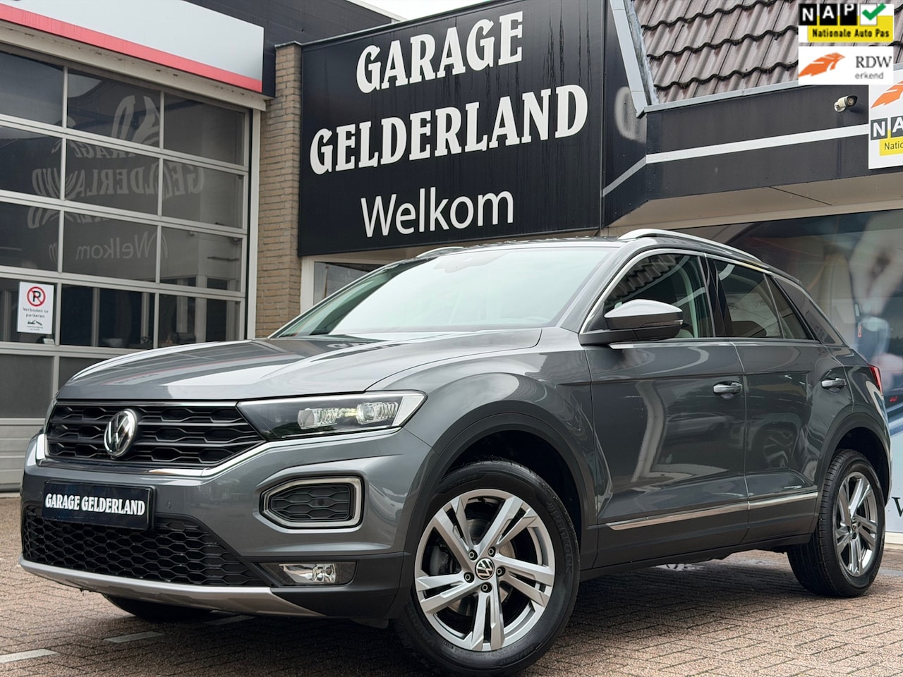 Volkswagen T-Roc - 1.5 TSI Sport | Virtual-Cockpit | ACC | Climate | Xenon | Full-Led | Apple/Android | Full- - AutoWereld.nl