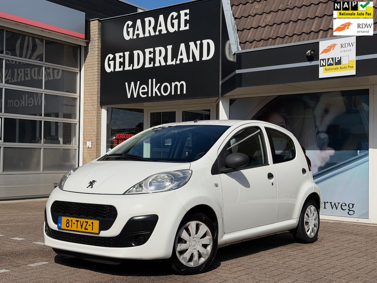 Peugeot 107 - 1.0 Shine Edition | Climate | 5 deurs | Iso | Full-Option! - AutoWereld.nl
