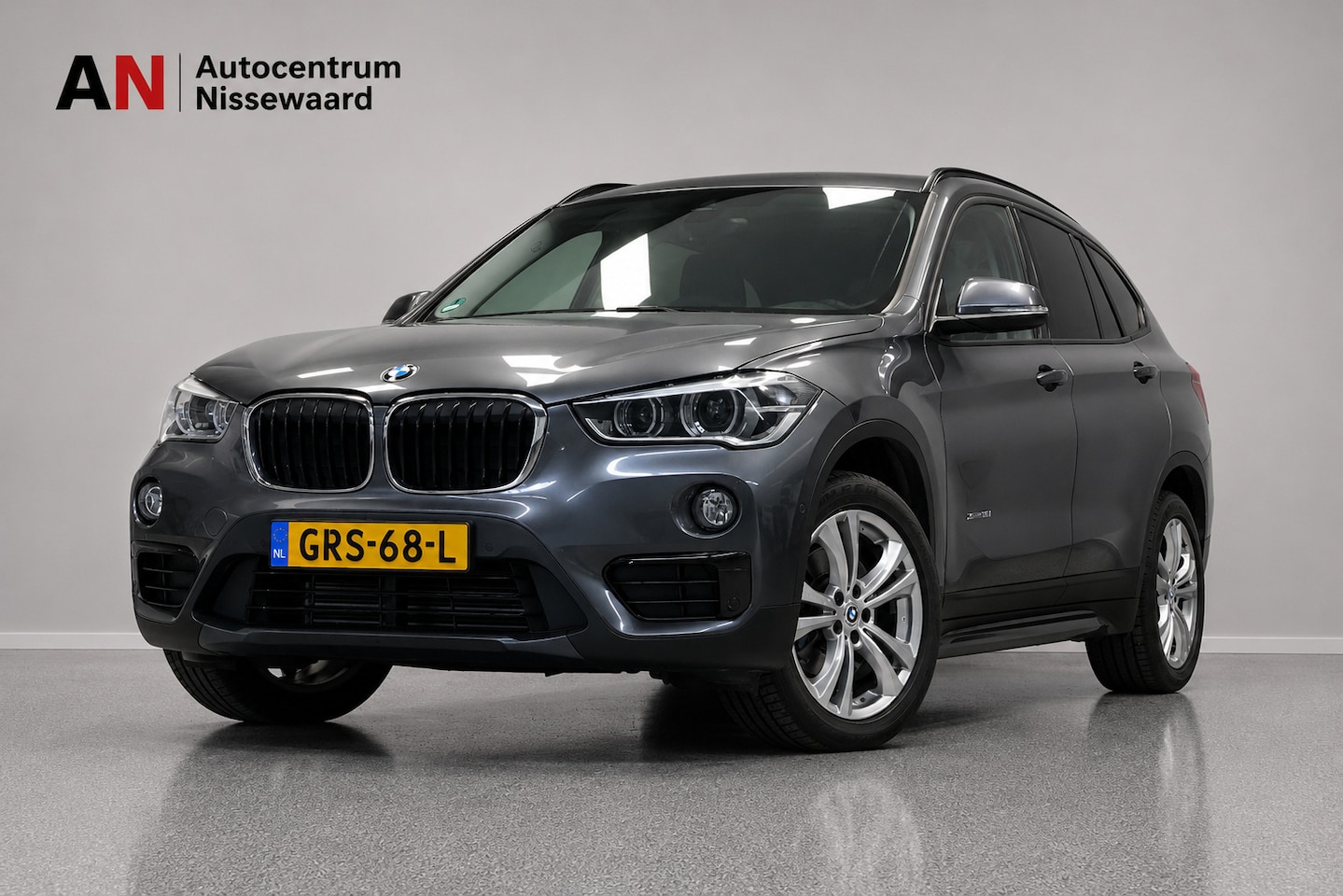 BMW X1 - XDrive20i High Executive |Stoelverwarming|Trekhaak - AutoWereld.nl