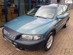 Volvo XC70 - 2.5 T Comfort Line AWD Automaat LEER / SUNROOF