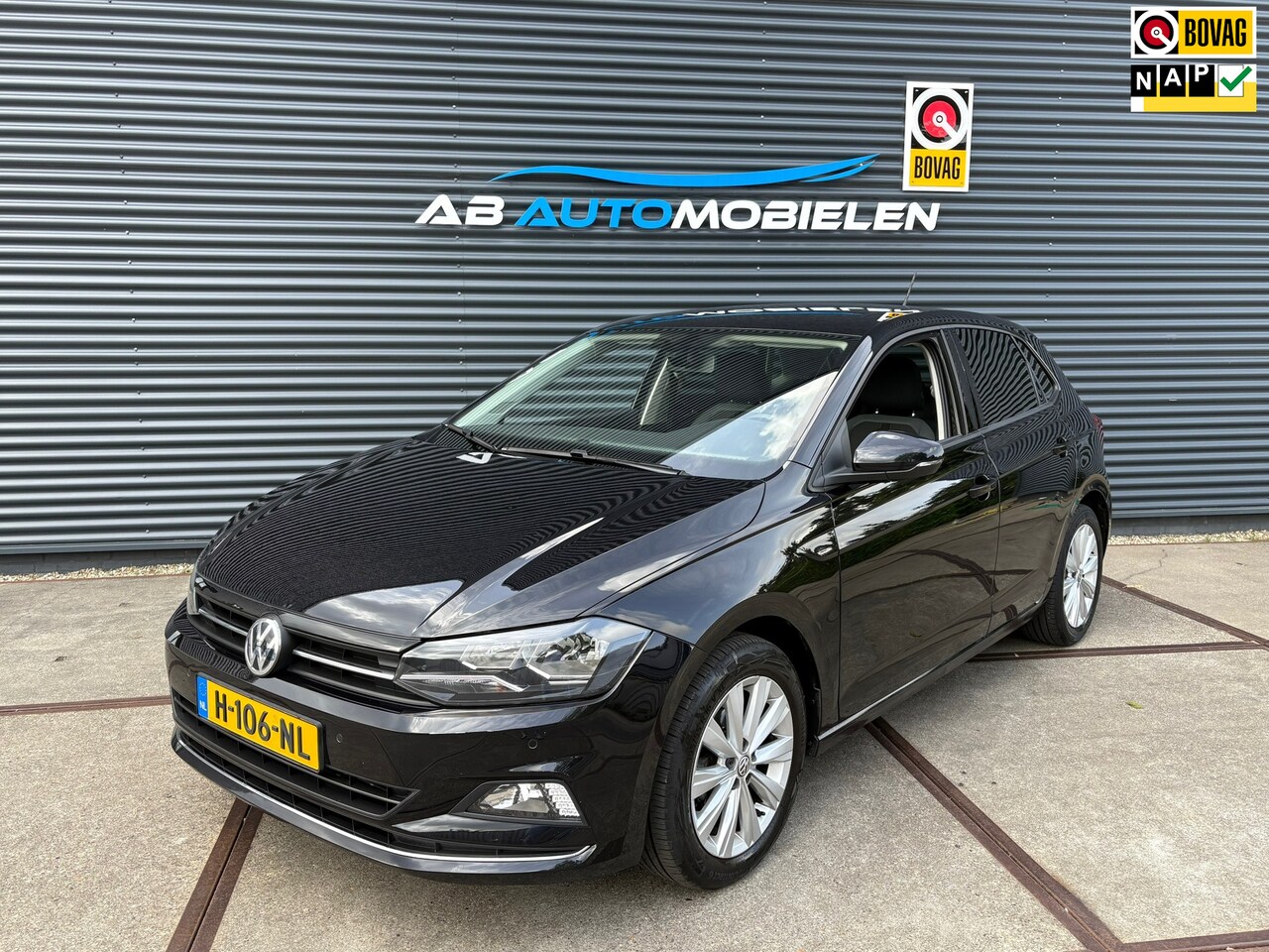 Volkswagen Polo - 1.0 TSI Highline DIGITAL DASH/ CARPLAY/ PARKEERSENSOREN - AutoWereld.nl