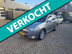 Mitsubishi Outlander - 2.0 PHEV instyle+