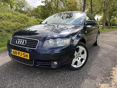 Audi A3 - 1.6 FSI Ambiente Pro L…Leer