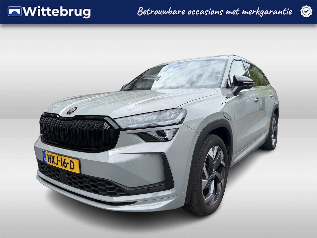 Skoda Kodiaq - 1.5 TSI PHEV Sportline Business Navigatie / Trekhaak / Climatronic Airco / App-connect / 1 - AutoWereld.nl