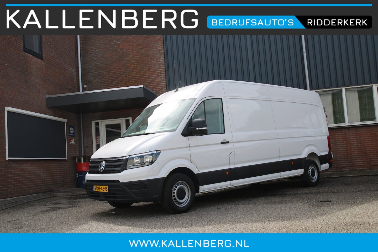Volkswagen Crafter - 35 2.0 TDI L4H3 Trendline / automaat / Laadklep Dhollandia / Camera - AutoWereld.nl