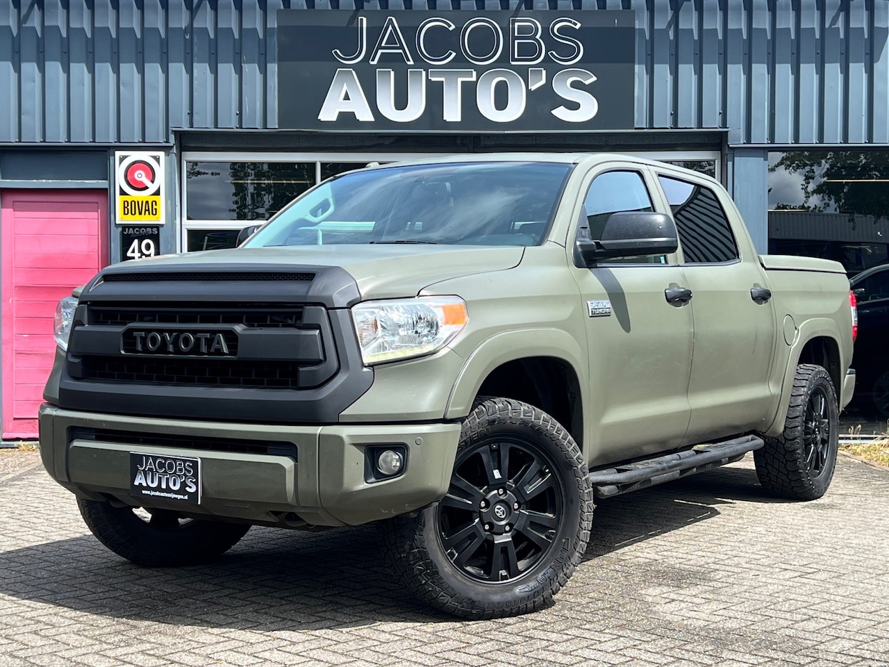 Toyota Tundra - 5.7 V8 Crewmax 5.7 V8 Crewmax - AutoWereld.nl