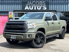 Toyota Tundra - 5.7 V8 Crewmax