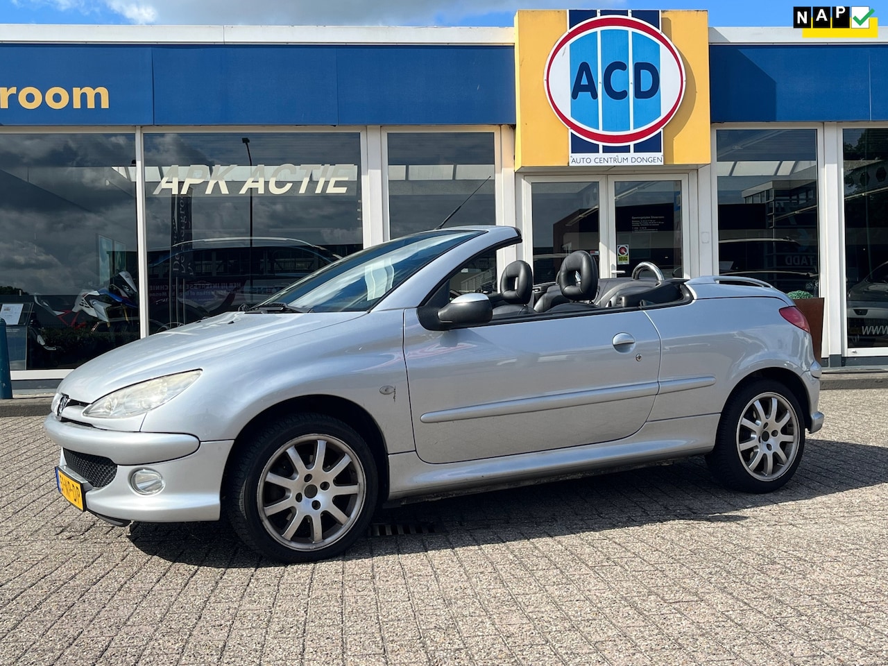 Peugeot 206 CC - 1.6-16V Cabrio | Orig. NL | Apk febr 2027 | - AutoWereld.nl