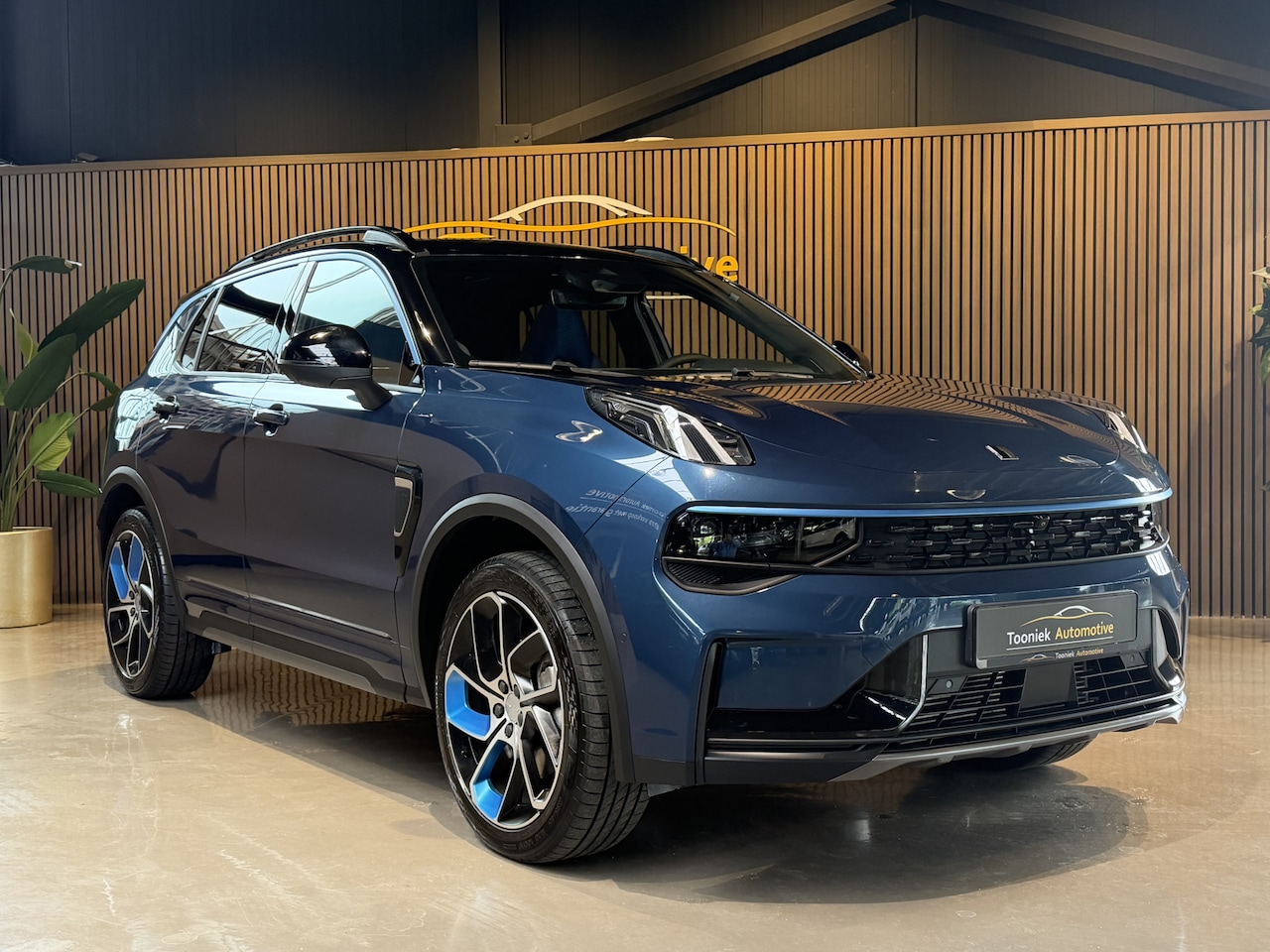 Lynk & Co 01 - 1.5 Automaat Hybride Navigatie Cruise Control Afneembare trekhaak Panorama - AutoWereld.nl