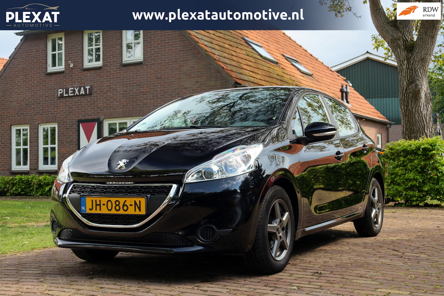 Peugeot 208 - 1.2 PureTech Blue Lease Premium | Airco | Radio | Cruise Control | 5-deurs | PDC | Lichtme - AutoWereld.nl