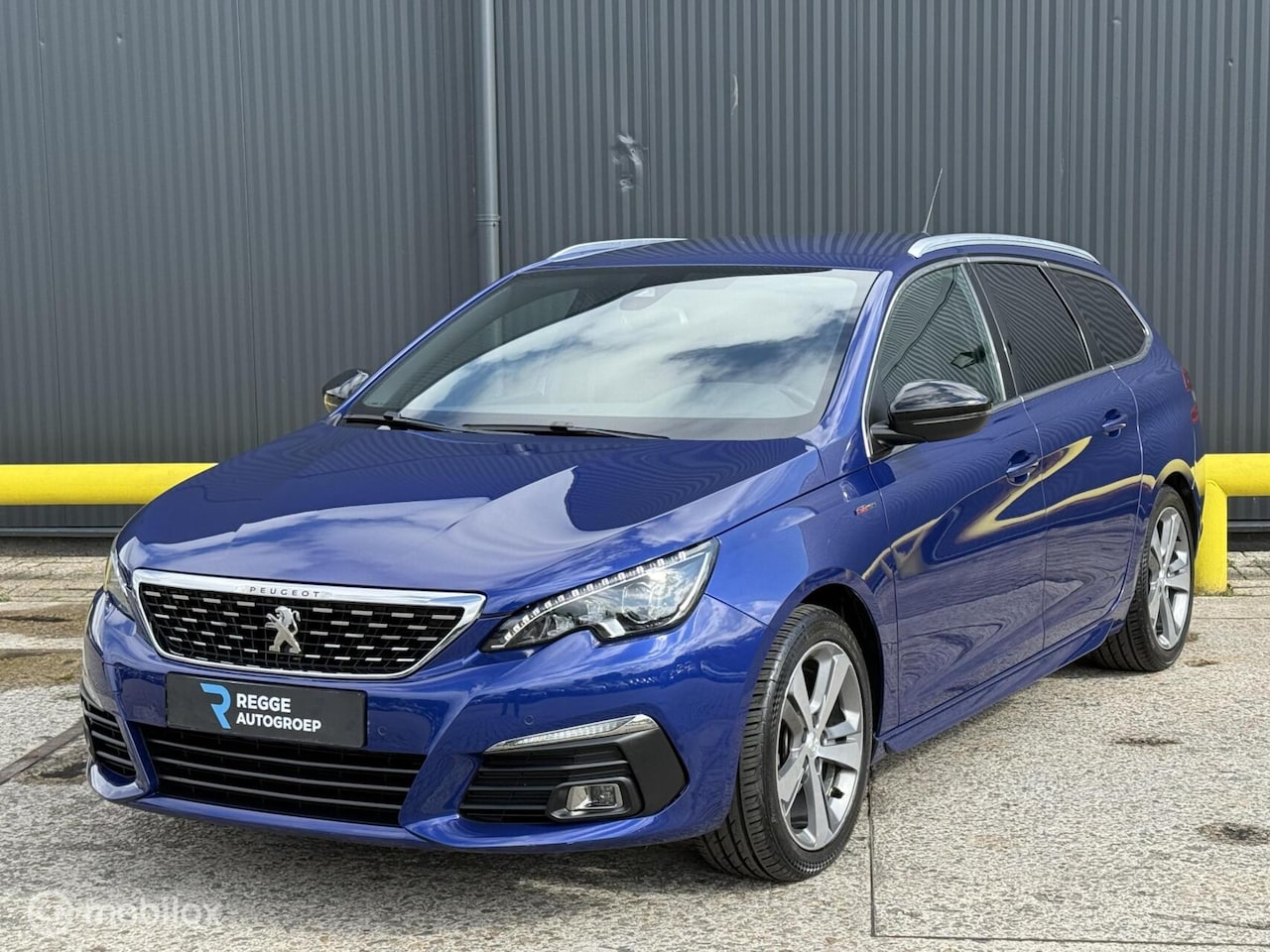 Peugeot 308 SW - 1.2 PureTech GT-line AUTOMAAT | LED - AutoWereld.nl