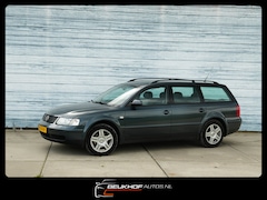 Volkswagen Passat Variant - 2.8 V6 Highline 4Motion Airco Leer