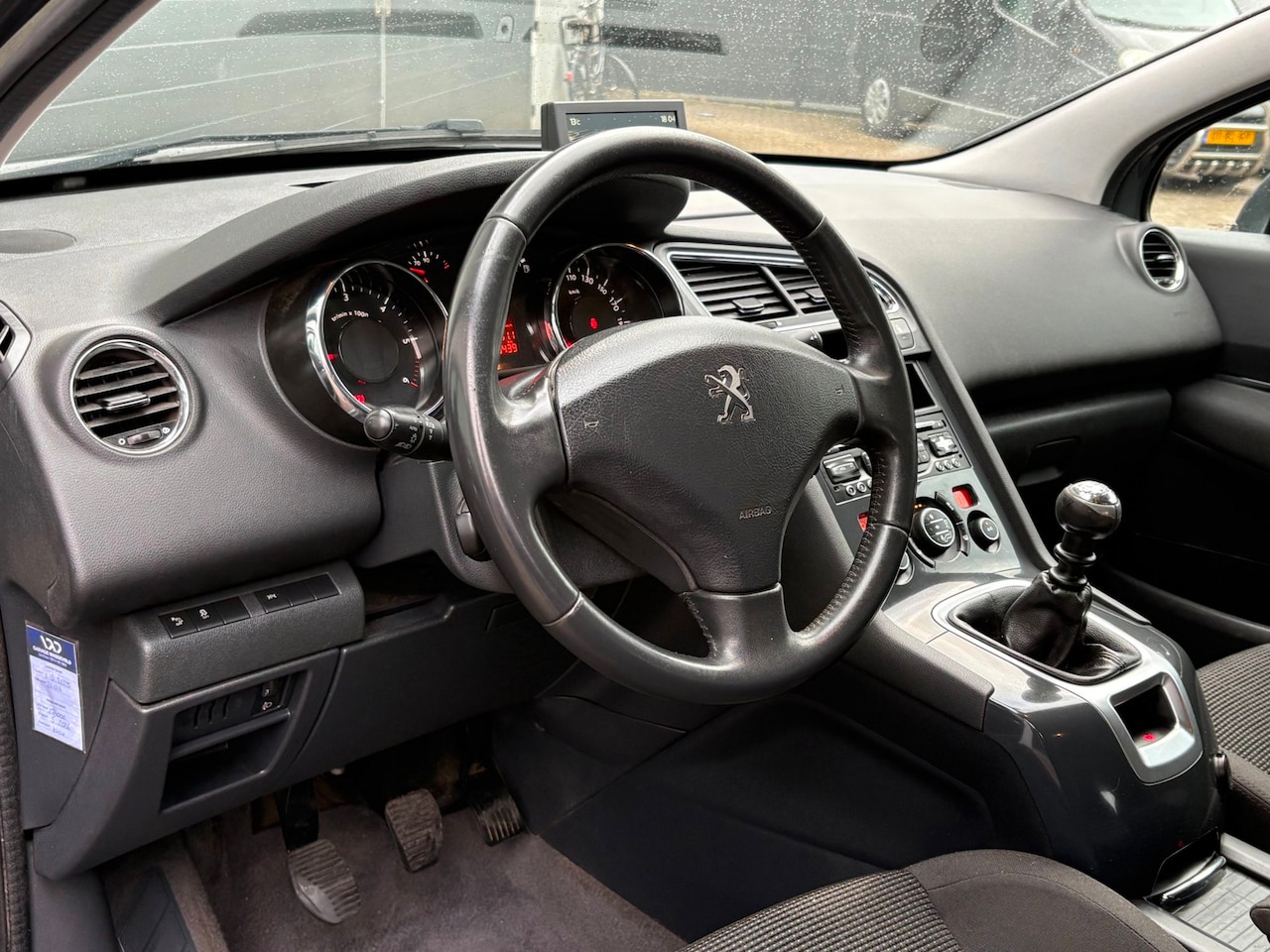 Peugeot 5008 - 1.6HDi 114pk Active 7-pers. Navi Clima Cruise - AutoWereld.nl