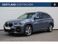 BMW X1 - sDrive18i M Sport / Sportstoelen / Comfort Access / Achteruitrijcamera / Active Cruise Con