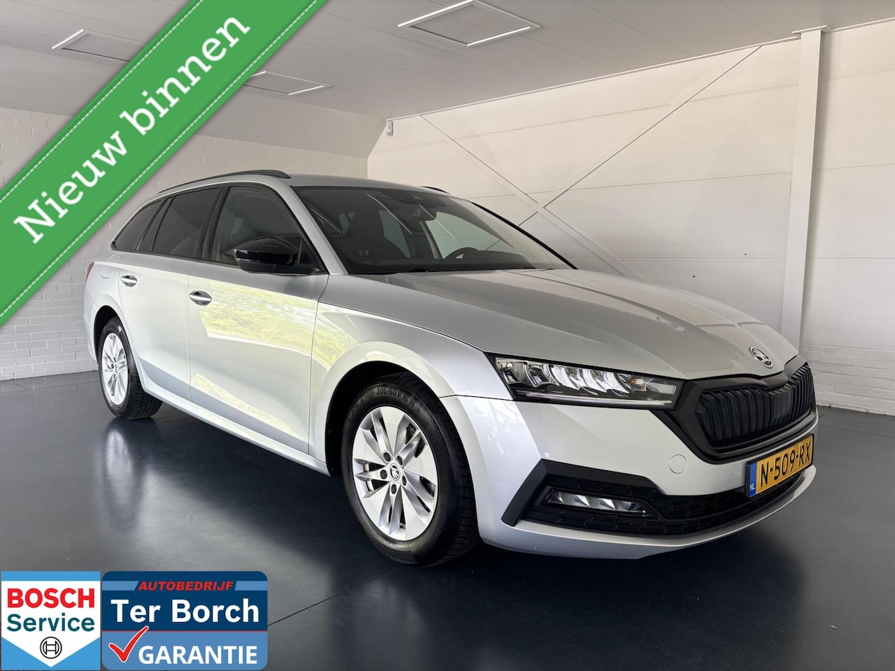 Skoda Octavia Combi - 1.5 e-TSI Sport Business 1.5 e-TSI Sport Business,Automaat,Trekhaak - AutoWereld.nl