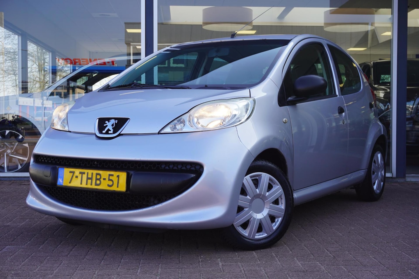 Peugeot 107 - 1.0-12V XS | 5deurs | Elek. pakket | Zilver | Stuurbekrachtging | Youngtimer | Inruil moge - AutoWereld.nl