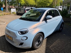 Fiat 500e - Icon 42 kWh/Trekhaak afn./Nav./16LM/Lage km stand