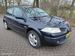 Renault Mégane - 1.6 I Business Airco Cruise Koelwater verlies