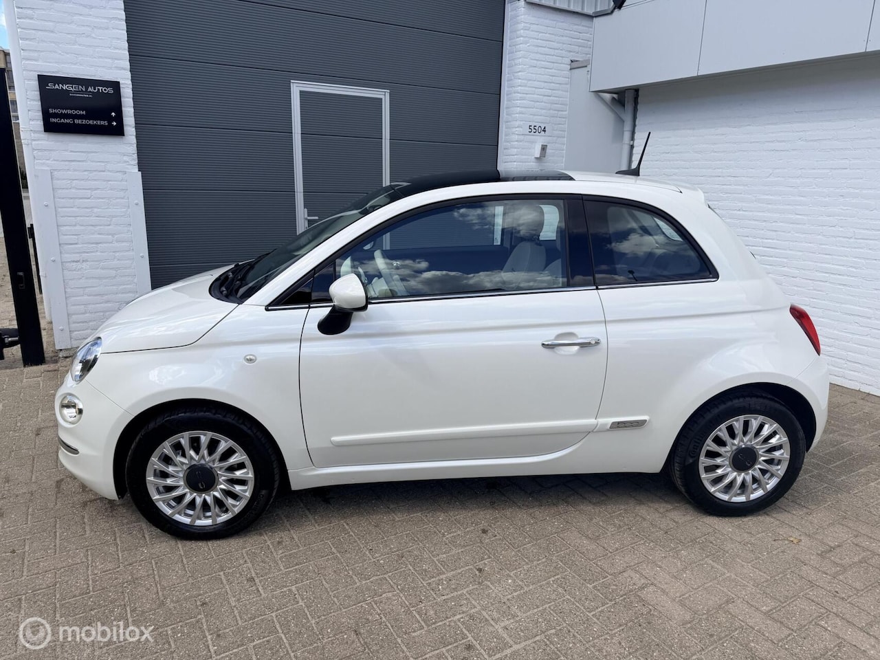 Fiat 500 - 1.2 Lounge Automaat Pano 27616km - AutoWereld.nl