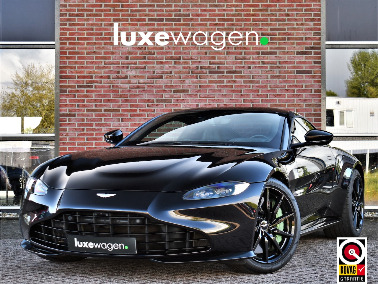 Aston Martin V8 Vantage - 4.0 Carbon-ext | Ceramic-brakes | 26dkm - AutoWereld.nl