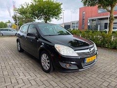 Opel Astra - 1.6 Temptation