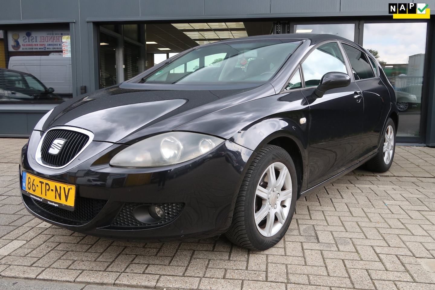 SEAT Leon - 1.6 Businessline *Rijklaarprijs *APK *NAP - AutoWereld.nl