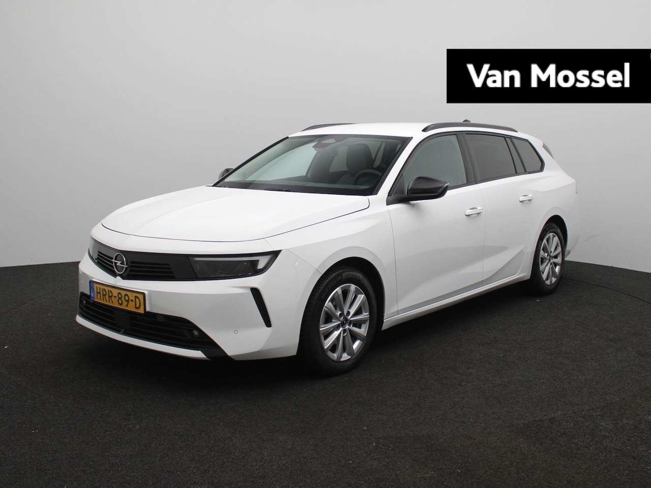 Opel Astra Sports Tourer - 1.2 Turbo Business Edition | Apple Carplay | Camera | Led Verlichting | Navigatie | - AutoWereld.nl