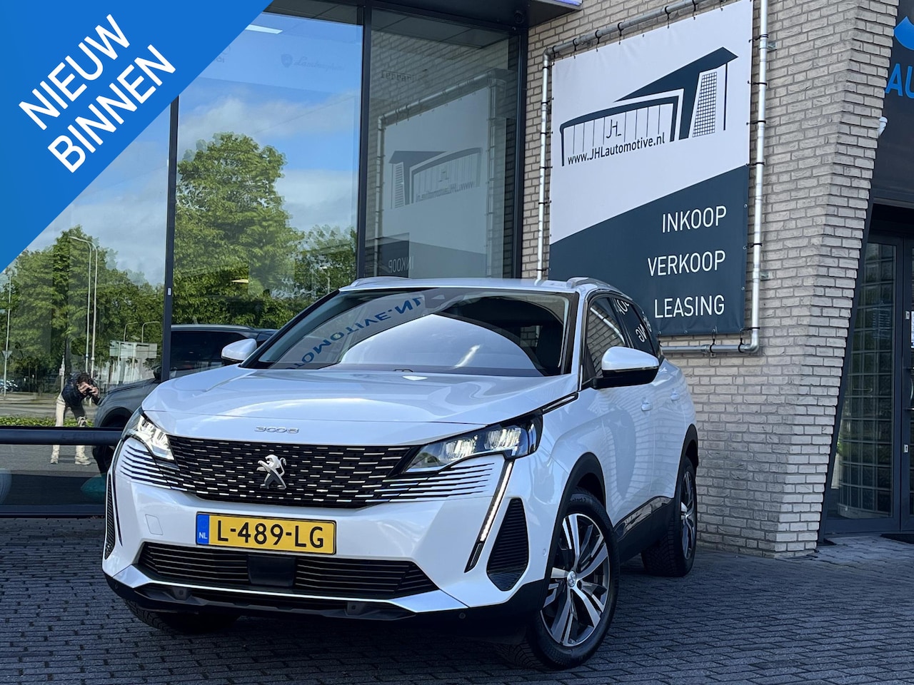 Peugeot 3008 - 1.2 Allure*NAVI*CAM*CRUISE*ECC*HAAK*CARPLAY* - AutoWereld.nl