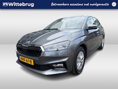 Skoda Fabia - 1.0 TSI Selection Cruise control / App connect / Parkeersensoren / LED verlichting / LM ve