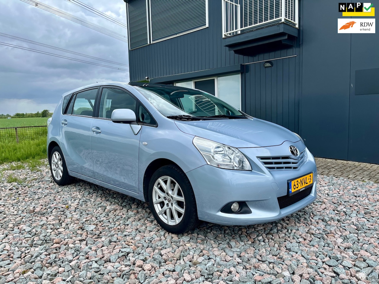 Toyota Verso - 1.6 VVT-i Business 1.6 VVT-i Business - AutoWereld.nl