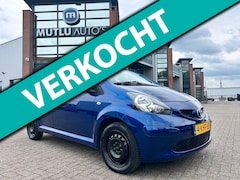Toyota Aygo - 1.0-12V + Airco CAMERA 5DEURS APK