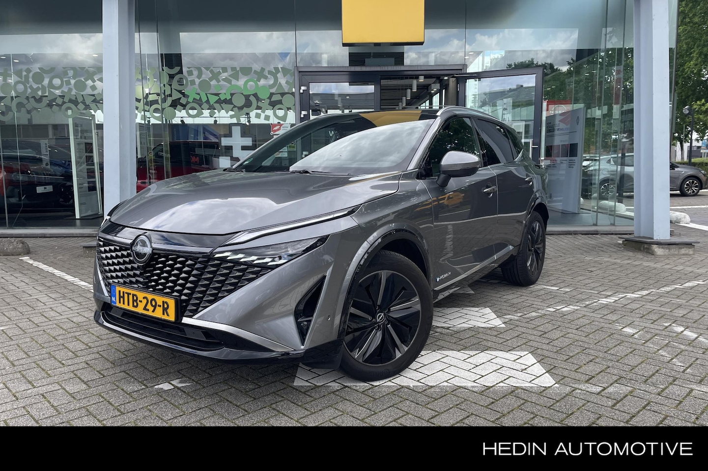 Nissan Qashqai - 1.5 e-Power Tekna | Panoramadak | Stoelverw. | Nav | Lm Velgen - AutoWereld.nl