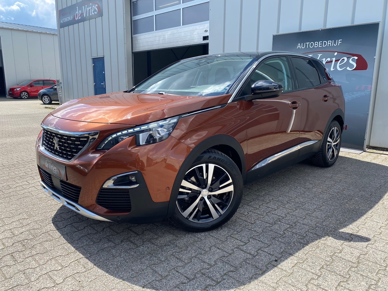 Peugeot 3008 - 1.2 PureTech Allure 130PK Automaat / Clima / Cruise / Navi / Camera / PDC V&A / Trekhaak - AutoWereld.nl