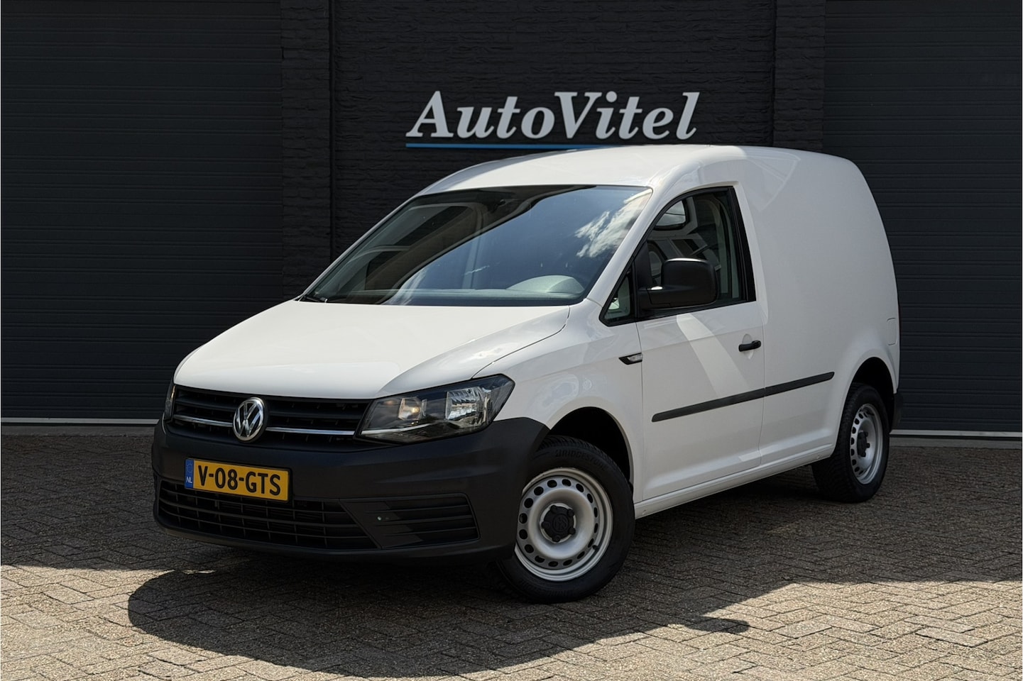 Volkswagen Caddy - 1.2 TSI L1H1 140PK | Leder | Camera | Carplay - AutoWereld.nl