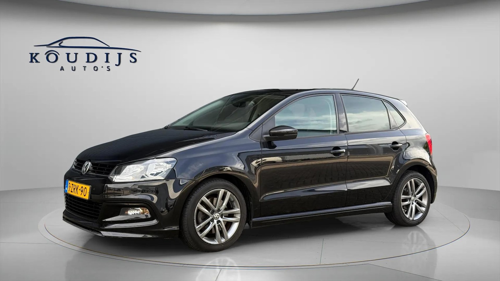 Volkswagen Polo - 1.2 TSI R-line Highline, Stoelverwarming, PDC, Cruise, Climate - AutoWereld.nl