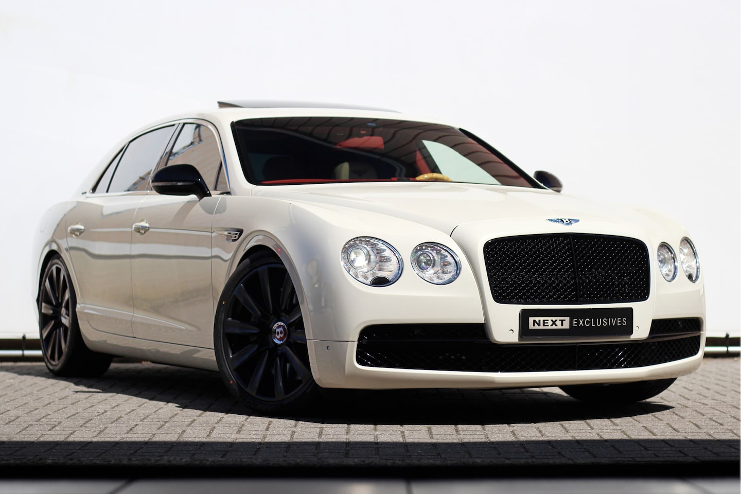 Bentley Flying Spur - 6.0 W12 | BTW | Pano | Massage | Ventilatie | Memory - AutoWereld.nl