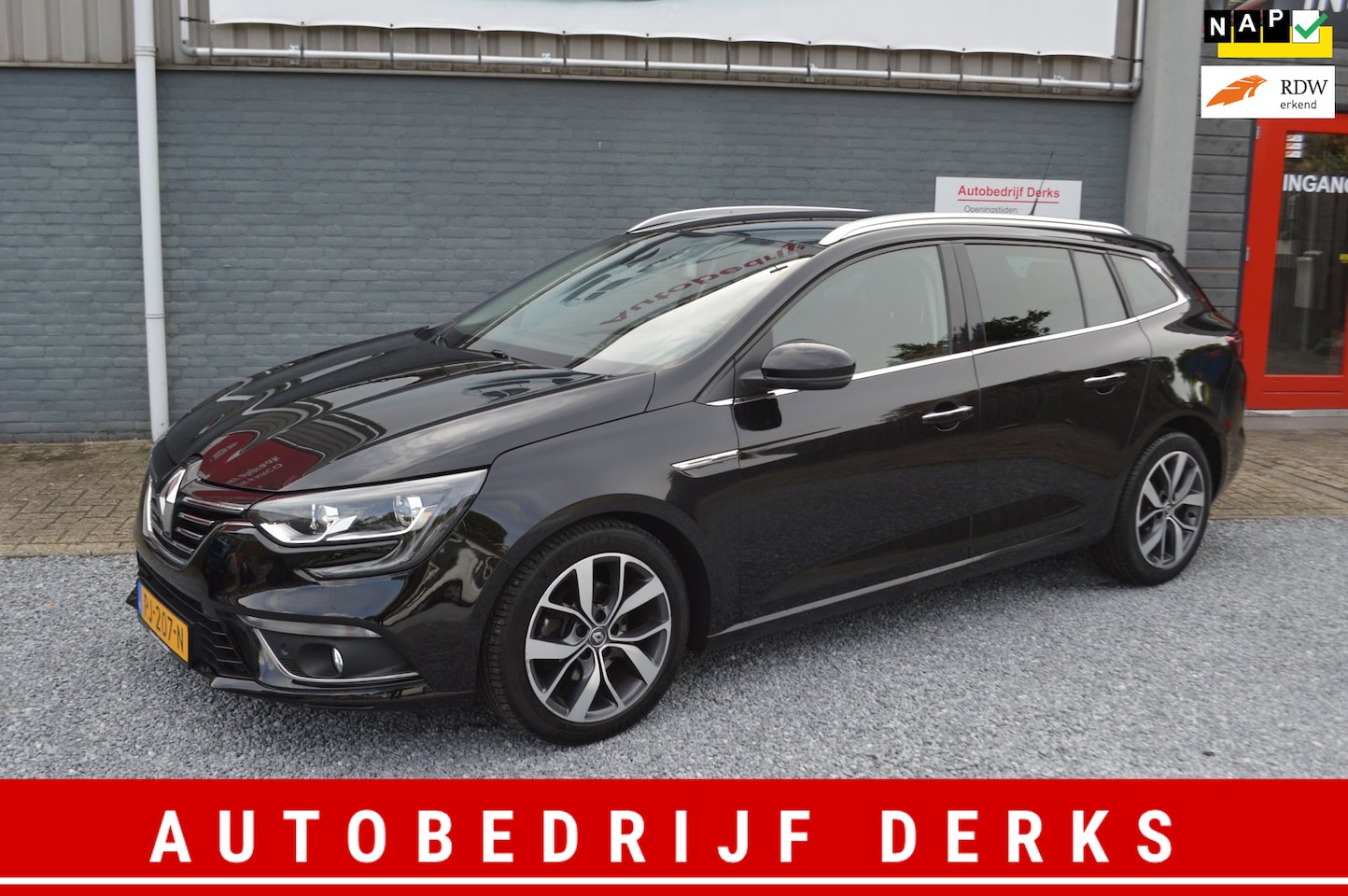 Renault Mégane Estate - 1.2 TCe Bose Automaat Airco Leer Navi LED Nieuw Model - AutoWereld.nl