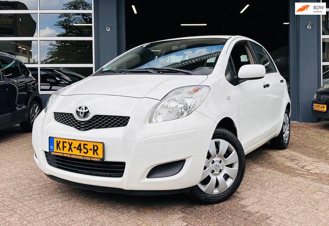 Toyota Yaris - 1.0 VVTi Cool *AIRCO*5DRS*ELEKTR. RAMEN*NW. APK*STUURBEKR.* - AutoWereld.nl