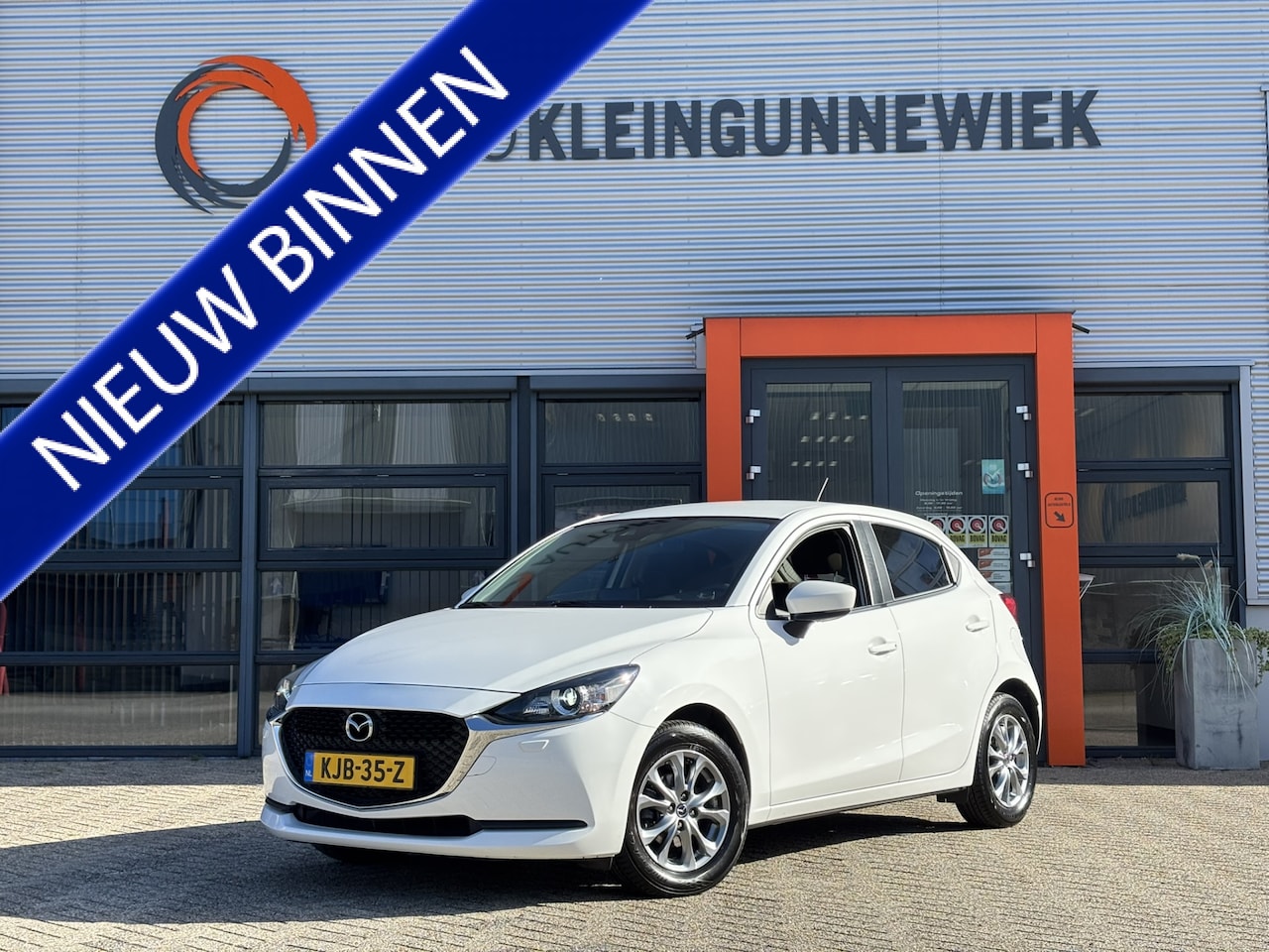 Mazda 2 - 1.5 Skyactiv-G Luxury / Android Auto / Applecarplay / Navi / Automaat / Winterset aanwezig - AutoWereld.nl