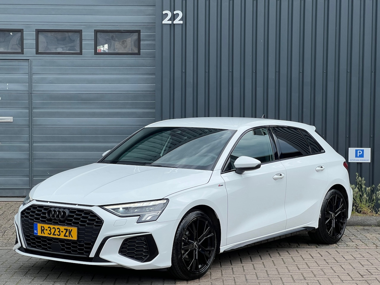 Audi A3 Sportback - 30 TFSI S edition|Virtual|ACC|Matrix|SportStoelen|Stoel Verw|Carplay - AutoWereld.nl